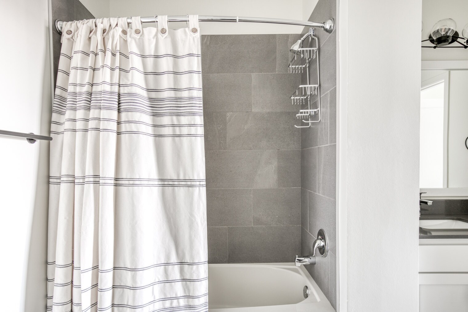 Building Photo - 100 N Addison Ave