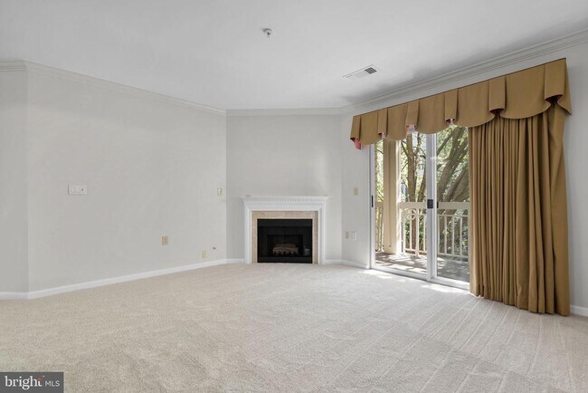 Building Photo - 12915 Alton Square