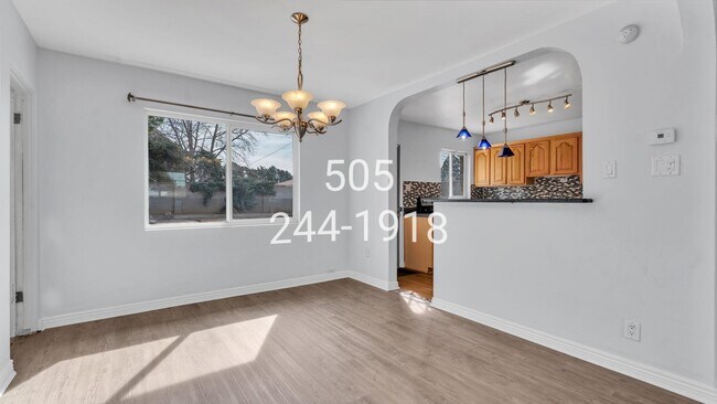 Building Photo - 2426 Hendola Dr NE