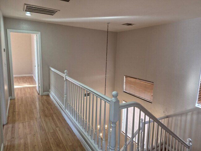 Building Photo - 812 Bow Creek Ln
