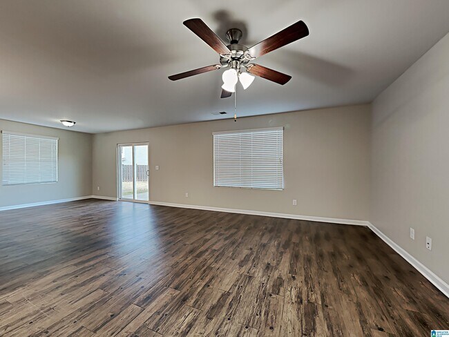Building Photo - 330 Reed Way