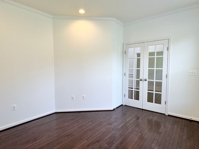 Building Photo - CLOSE TO BROOKE POINT VRE - LARGE ACREAGE HOME - STAFFORD- BASEMENT KITCHENETTE