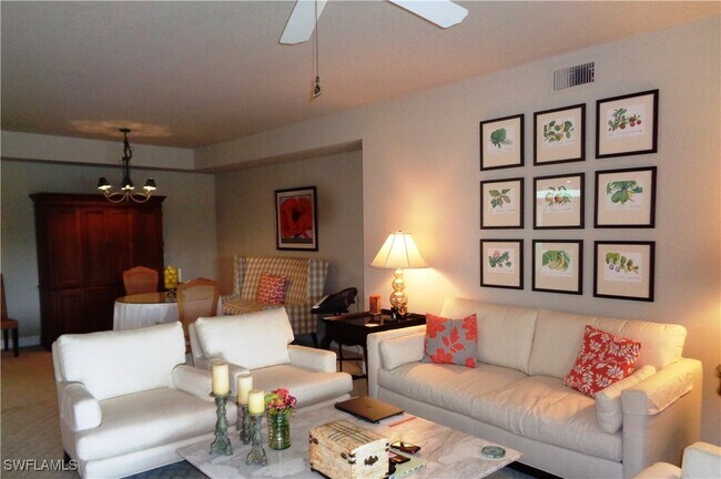 Building Photo - 610 Laguna Royale Blvd