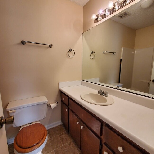 Building Photo - Modern Duplex Living in Georgia - 2Bed/2.5Bath with Convenient Amenities