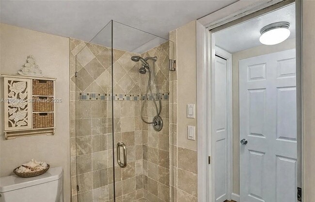 Building Photo - 6060 S Falls Cir Dr