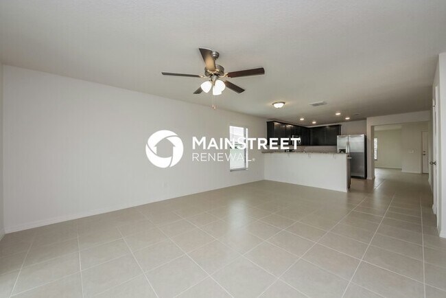 Building Photo - 4 Bedroom Pet-Friendly Home in Dundee, FL with Main Street Renewal
