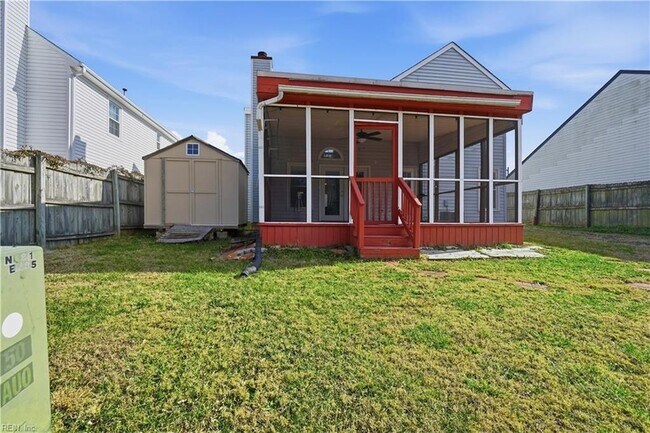 Building Photo - 1329 Thamesford Dr