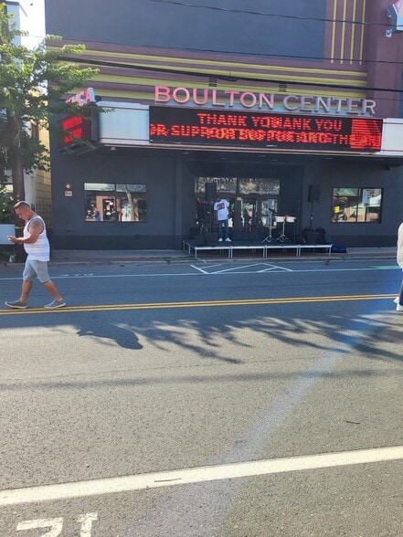 Building Photo - 32 W Main St