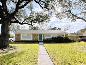 Building Photo - 5107 W Bellfort Ave