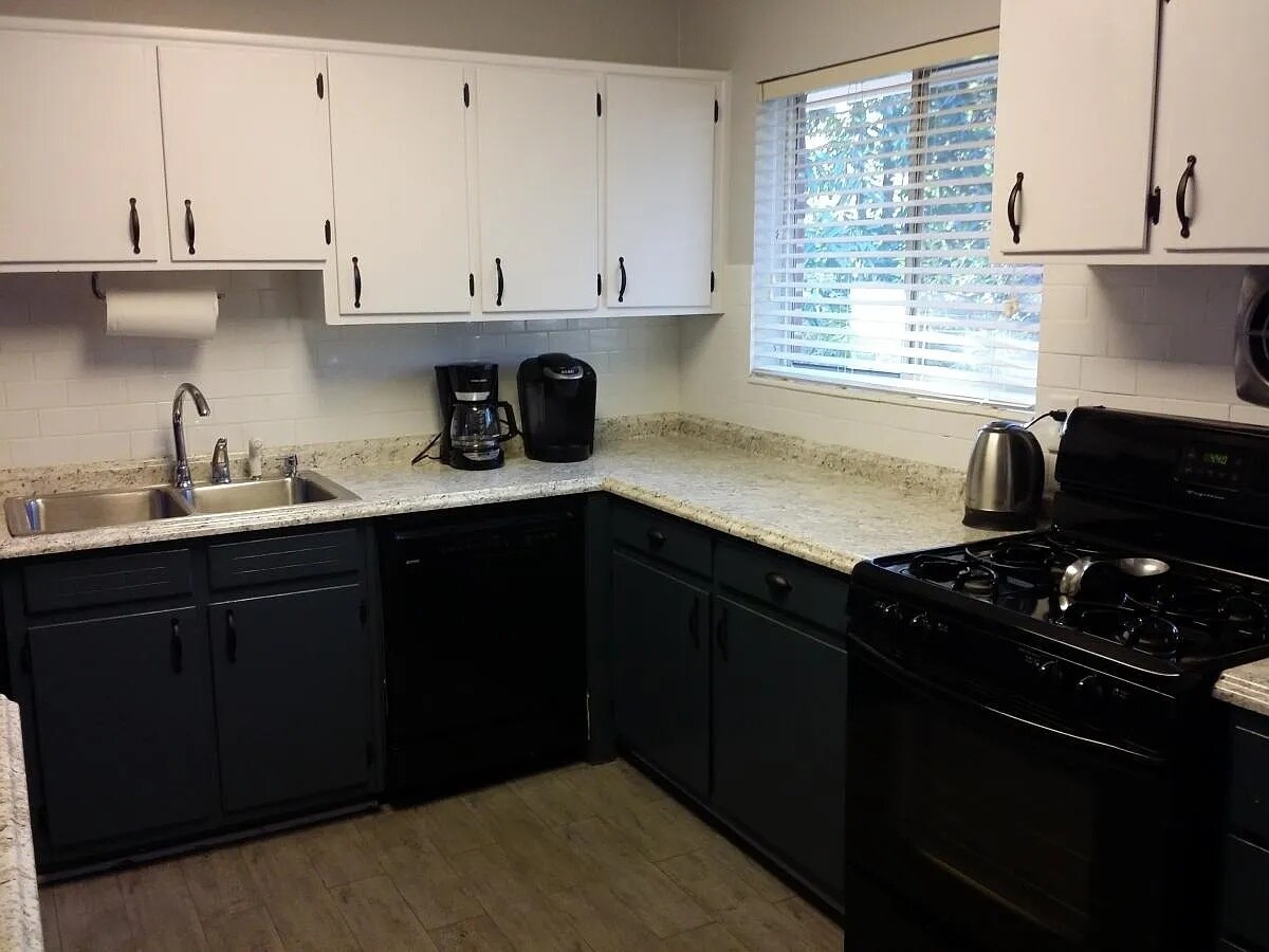 Building Photo - 3668 Sexton Woods Dr