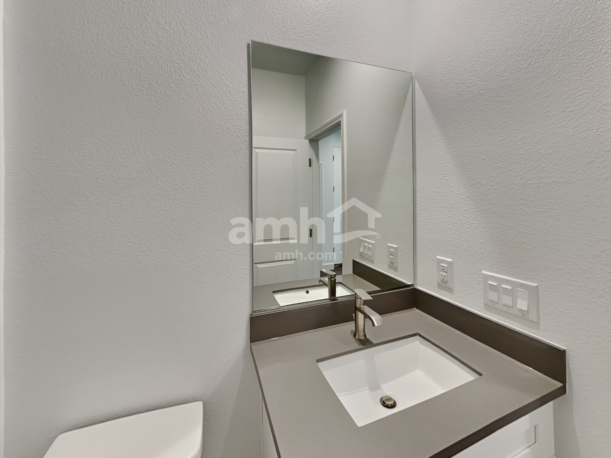 Building Photo - 9140 Ribbon Mdw Ct