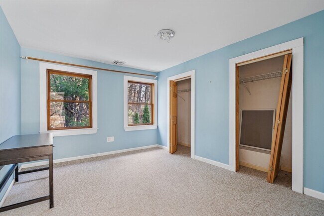 Building Photo - 379 Concord Rd