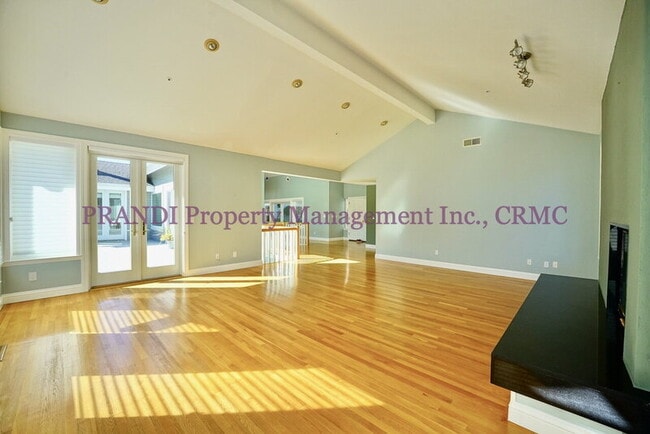 Building Photo - 32 Marin Bay Park Ct