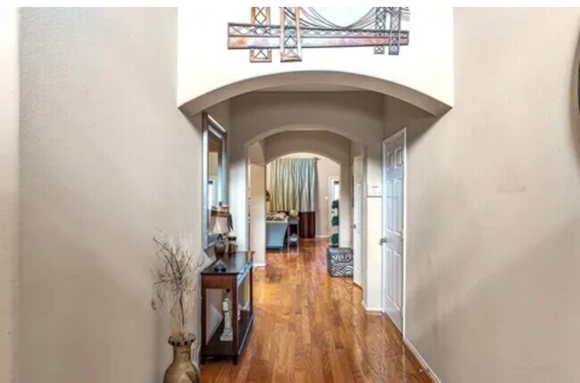 Building Photo - 8007 Blackcherry Ln