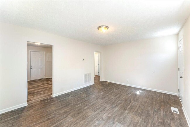 Building Photo - 158 Hamilton Cir