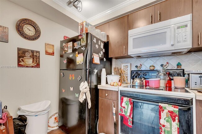 Building Photo - 14250 SW 62nd St