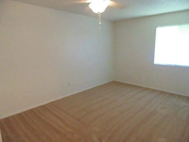 Building Photo - 3606 Major St