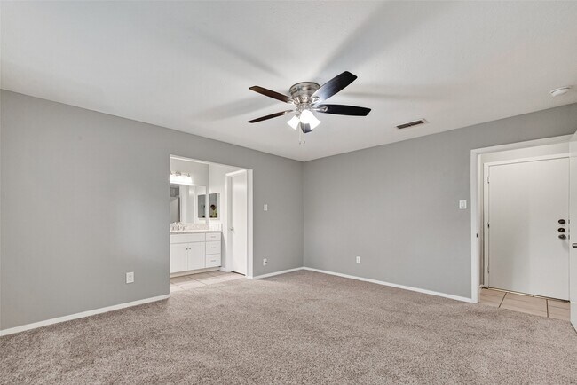 Building Photo - 16614 Blackhawk Blvd