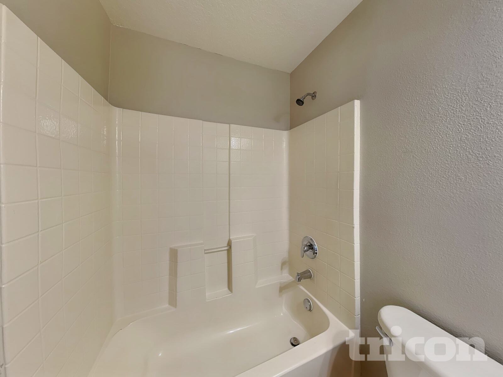 Building Photo - 2020 Nobleton Ave