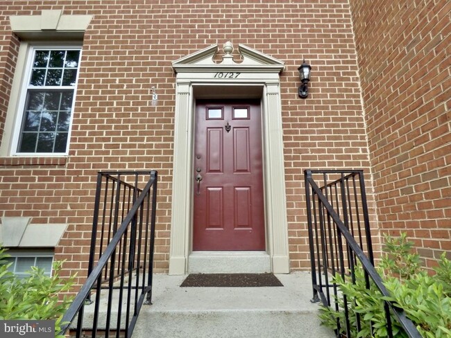 Building Photo - 10127 Ebenshire Ct