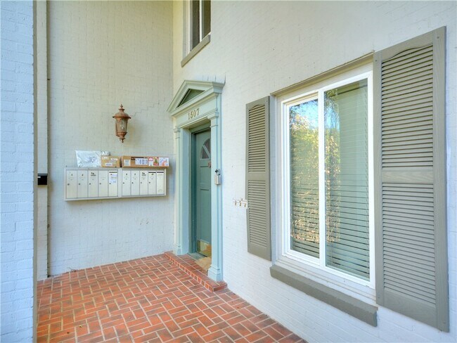 Building Photo - 1507 Pease Rd