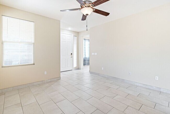 Building Photo - Spacious Mountains Edge Home with 4 Bedrooms & 2-Car Garage