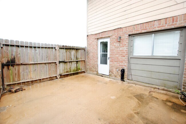 Building Photo - 7853 Fuqua St