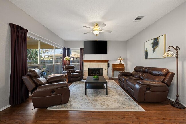 Building Photo - 7501 Vail Valley Dr