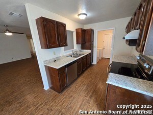 Building Photo - 1034 Cloverbrook St