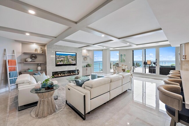 Building Photo - 176 Helios Dr