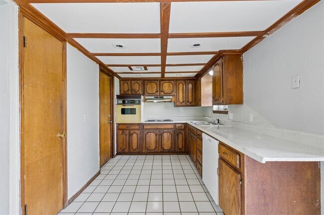 Building Photo - 3005 SE 51st St