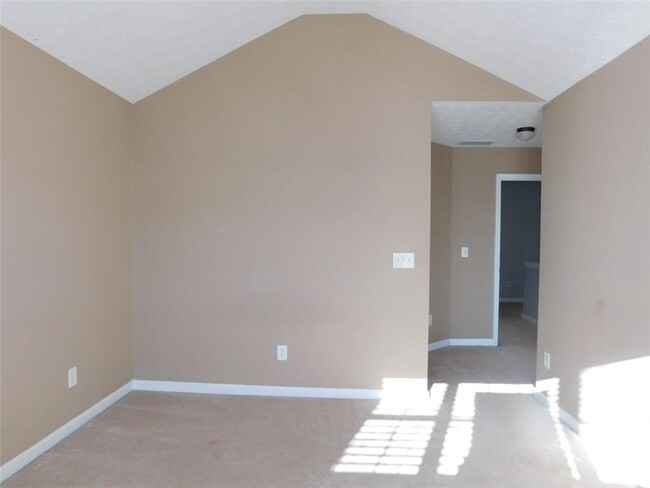 Building Photo - 6313 Shoreview Cir