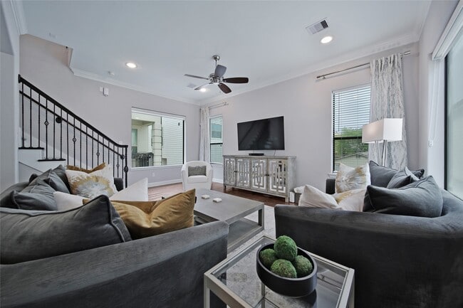 Building Photo - 5703 Kansas St