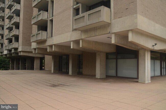 Building Photo - 240 M St SW