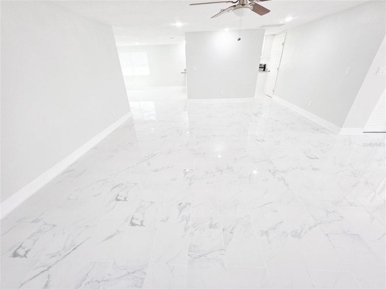 Building Photo - 7740 Sagebrush Dr