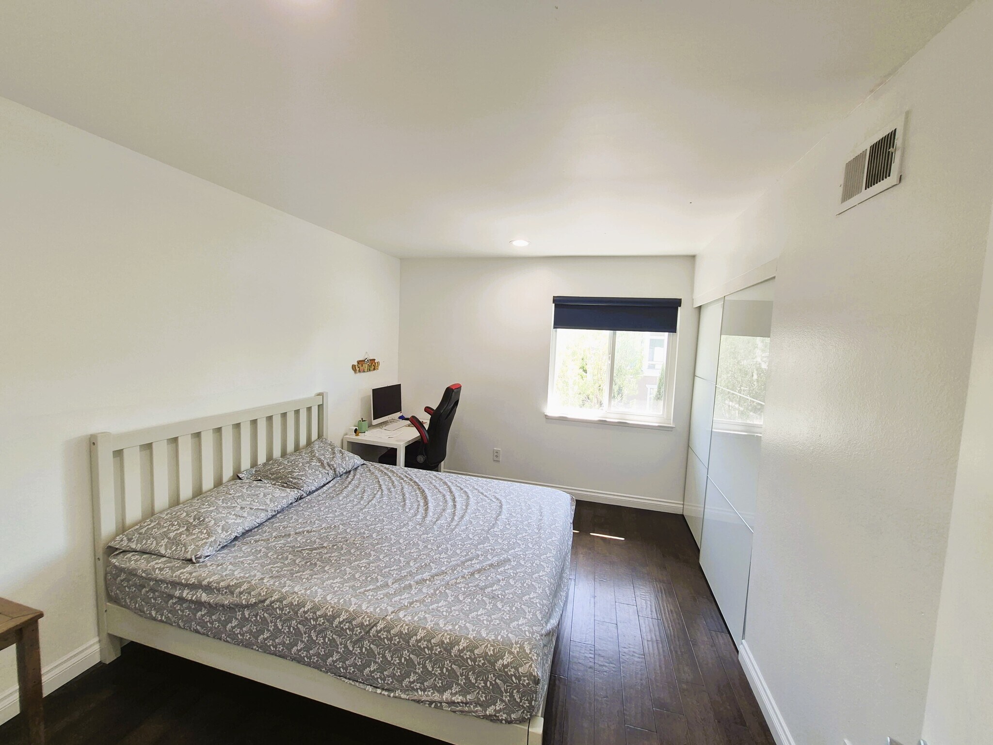 Building Photo - 5313 Sevilla Ct
