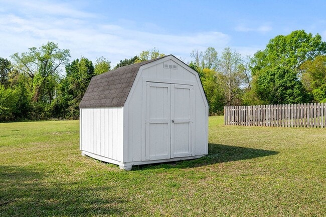 Building Photo - 928 S Willhaven Dr