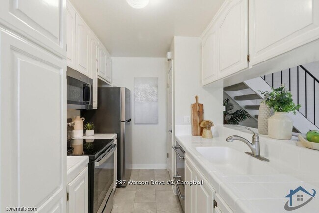 Building Photo - 287 Watson Dr
