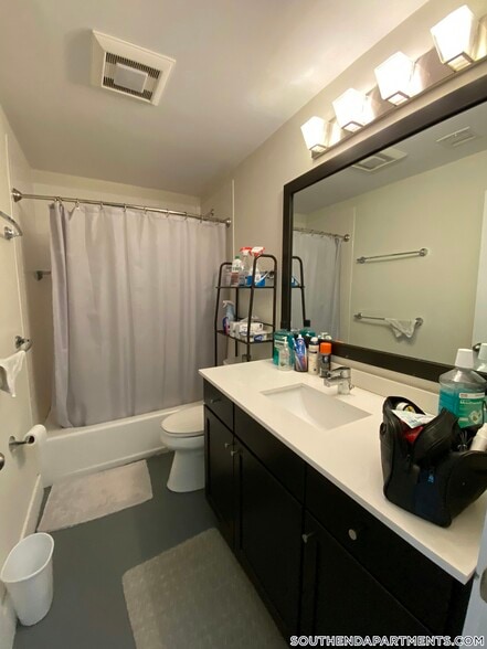 Building Photo - 659 Massachusetts Ave