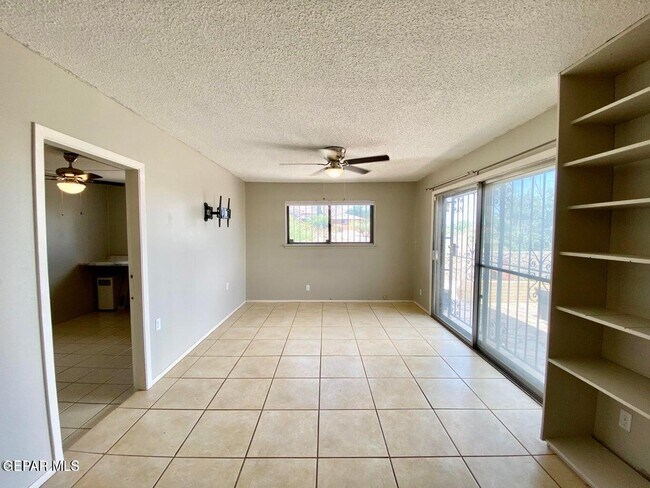 Building Photo - 3213 El Morro Rd