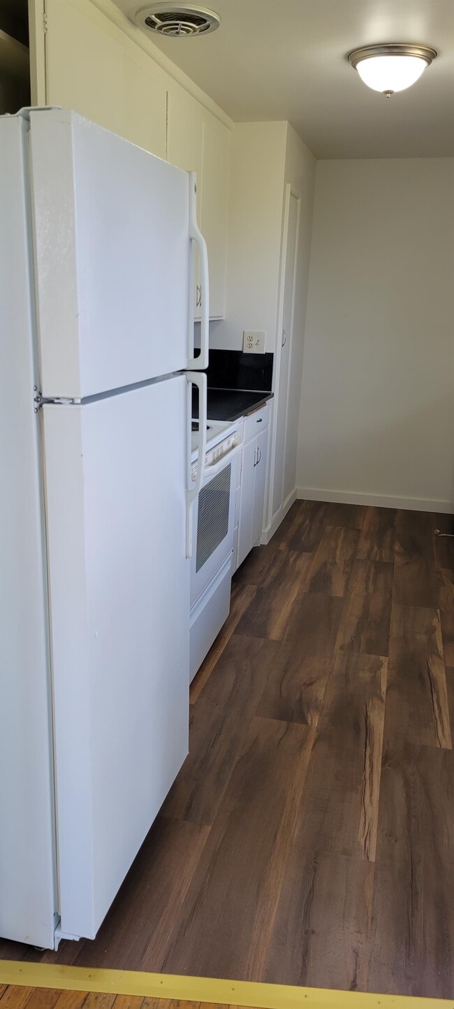 Building Photo - 6207 Wildaire Rd SW