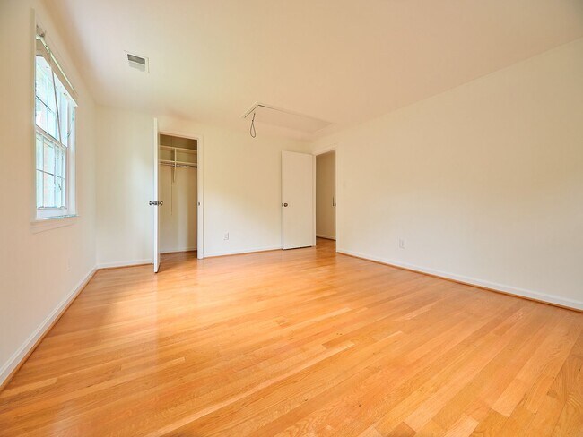 Building Photo - 9124 Copenhaver Dr