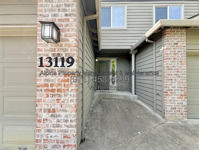 Building Photo - 13119 SW 154th Ave