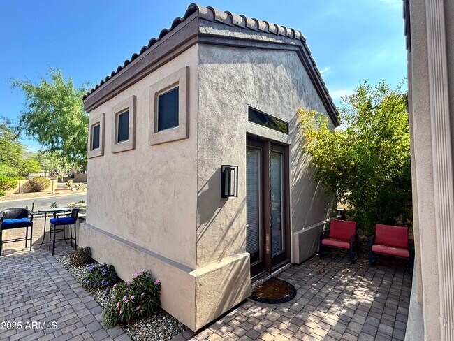 Building Photo - 7637 E Tasman Cir