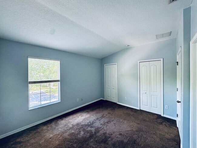 Building Photo - Spacious 2-Bedroom Townhome in Gated Fishh...