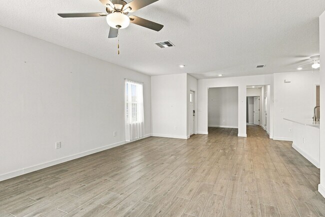 Building Photo - 6628 Homebound Wy