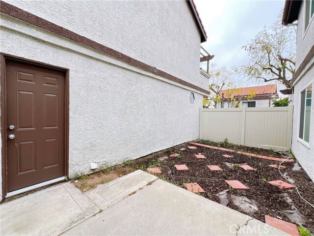 Building Photo - 24232 Sylvan Glen Rd