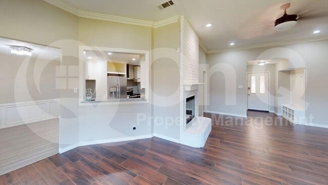 Building Photo - 6619 Running Creek Dr