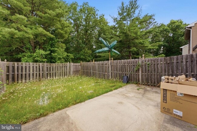 Building Photo - 217 Vista Ct