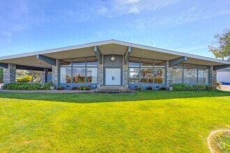 Building Photo - Luxury Living with Stunning 360-Degree Vie...